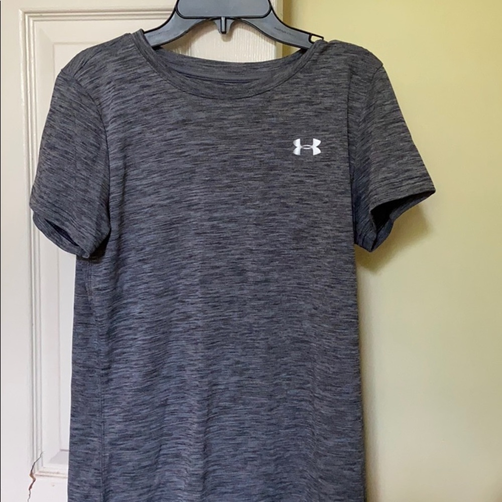Under Armour Women’s Dri-Fit Size: S Color: Gray
